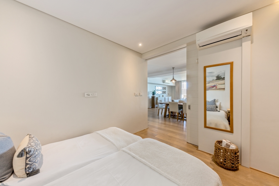 2 Bedroom Property for Sale in Camps Bay Western Cape